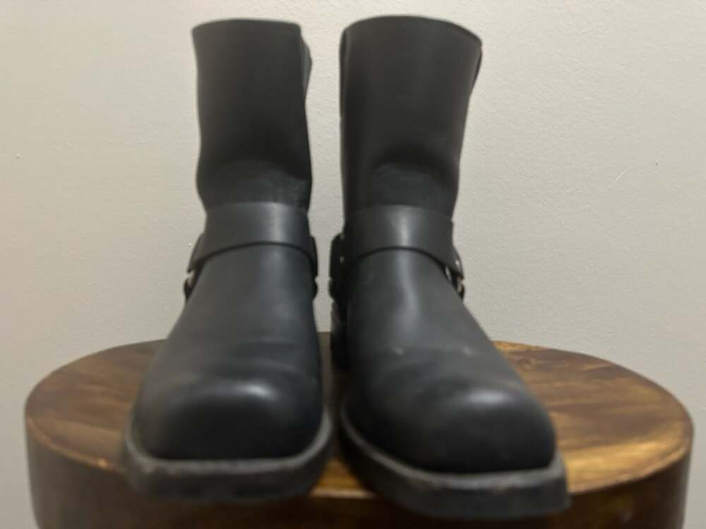 Frye Men's Harness 8R Black Leather Square Toe Biker Boots 87400